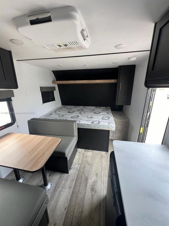 Недавно арендовано: $950 (1 спален, 1 ванн, 1547 Квадратных фут)