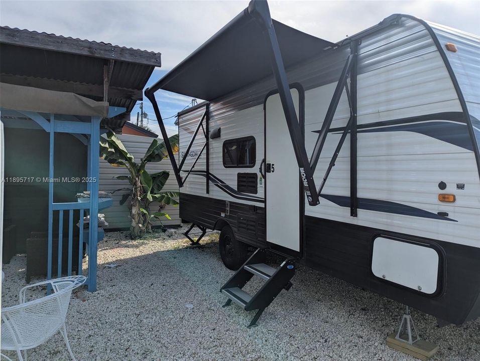 Недавно арендовано: $950 (1 спален, 1 ванн, 1547 Квадратных фут)