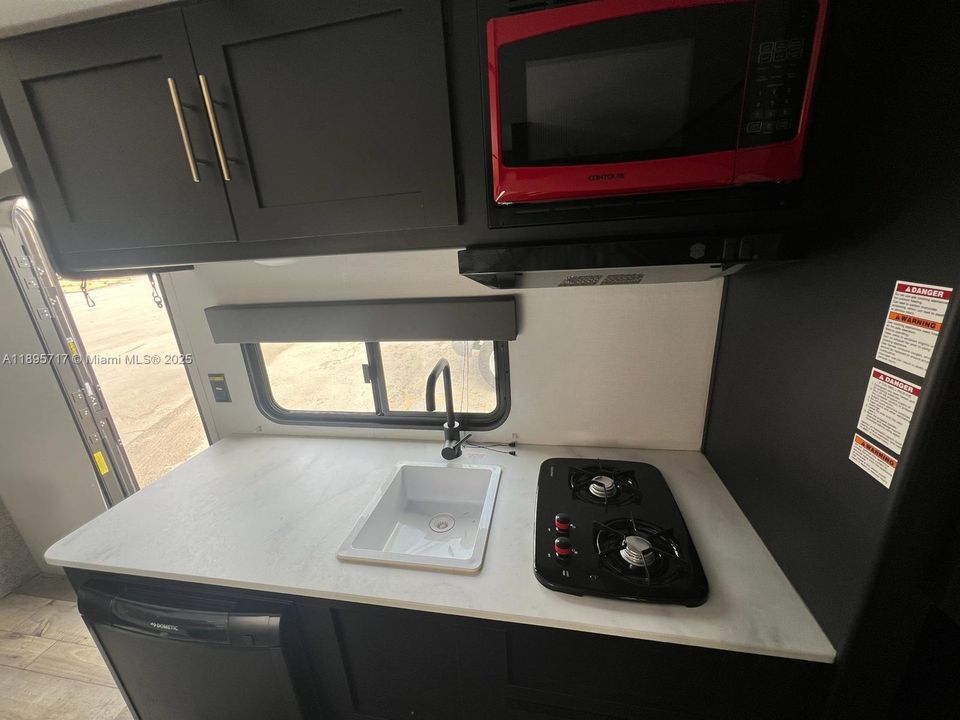 Недавно арендовано: $950 (1 спален, 1 ванн, 1547 Квадратных фут)