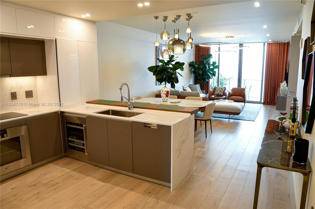 For Rent: $23,000 (2 beds, 2 baths, 1447 Square Feet)