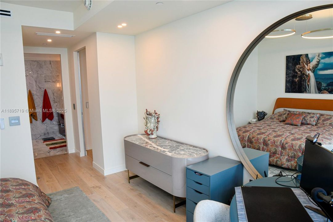 For Rent: $23,000 (2 beds, 2 baths, 1447 Square Feet)