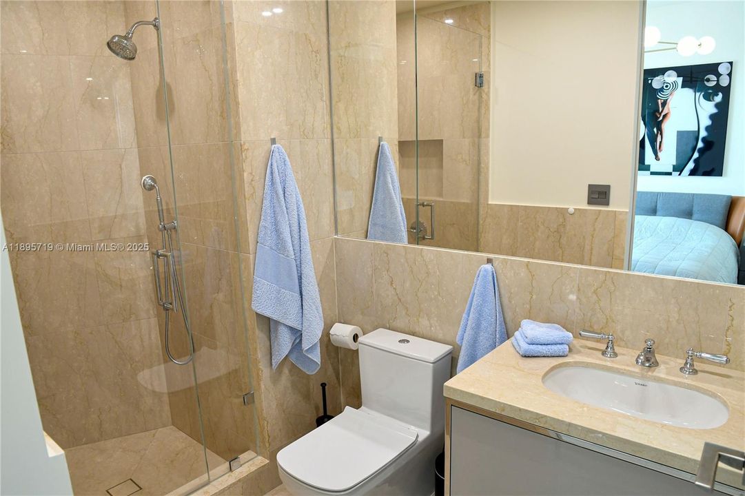 For Rent: $23,000 (2 beds, 2 baths, 1447 Square Feet)