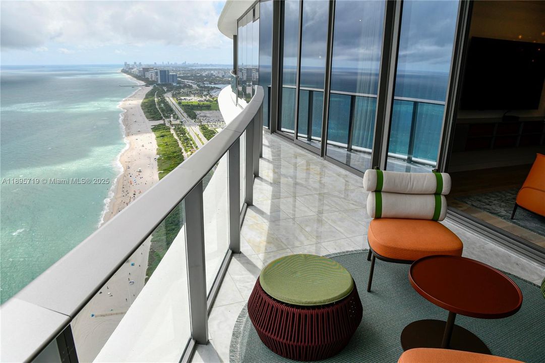 For Rent: $23,000 (2 beds, 2 baths, 1447 Square Feet)