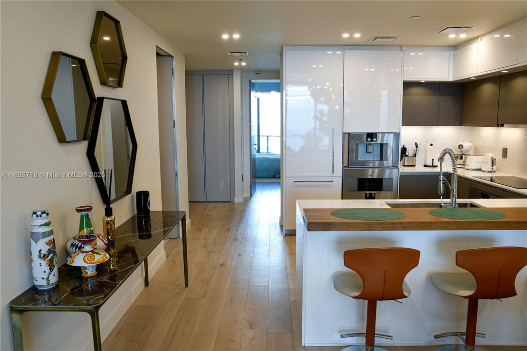 For Rent: $23,000 (2 beds, 2 baths, 1447 Square Feet)