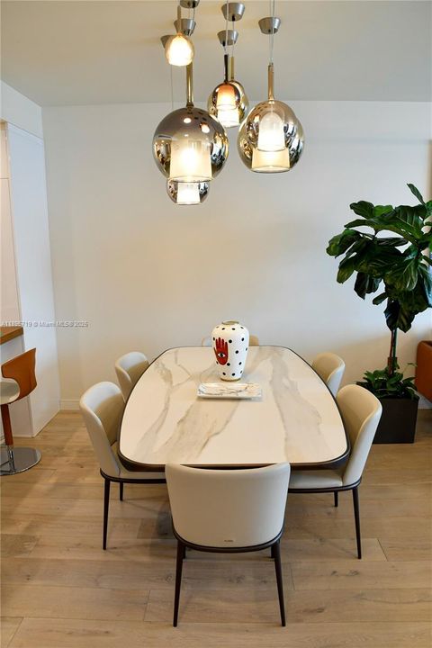 For Rent: $23,000 (2 beds, 2 baths, 1447 Square Feet)