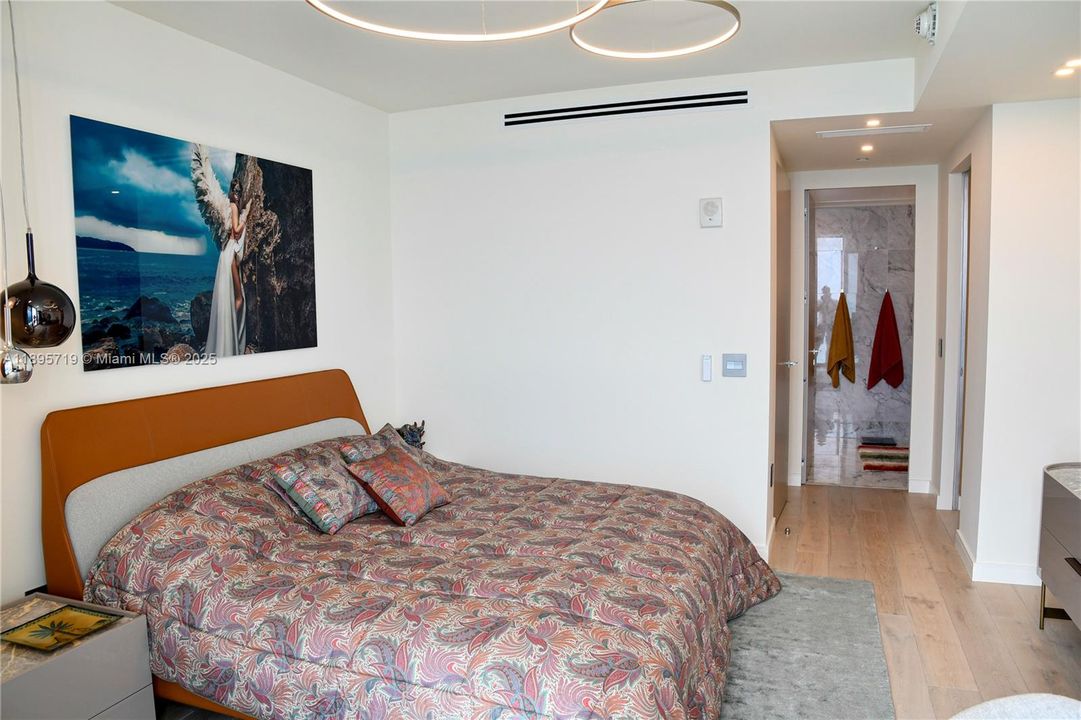 For Rent: $23,000 (2 beds, 2 baths, 1447 Square Feet)