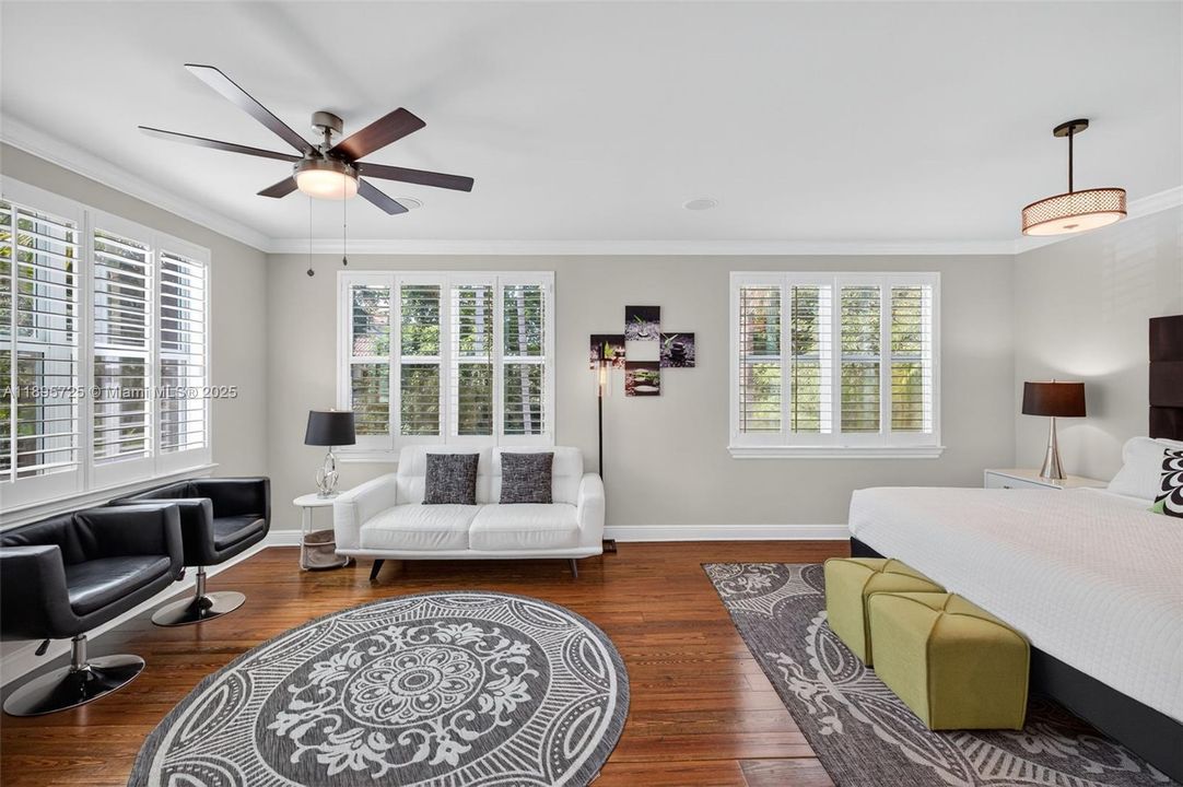 Active With Contract: $1,450,000 (3 beds, 3 baths, 2707 Square Feet)