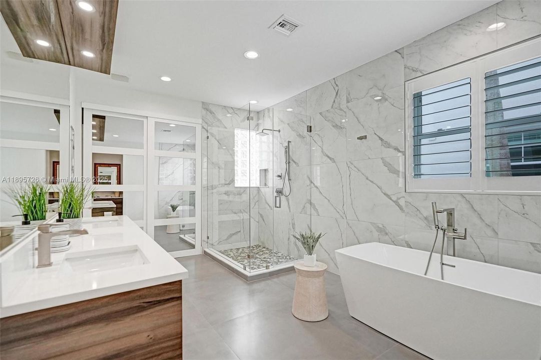 2nd Floor Master Bath