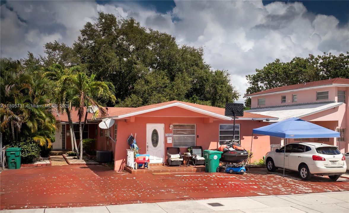 Recently Sold: $875,000 (0 beds, 0 baths, 2652 Square Feet)