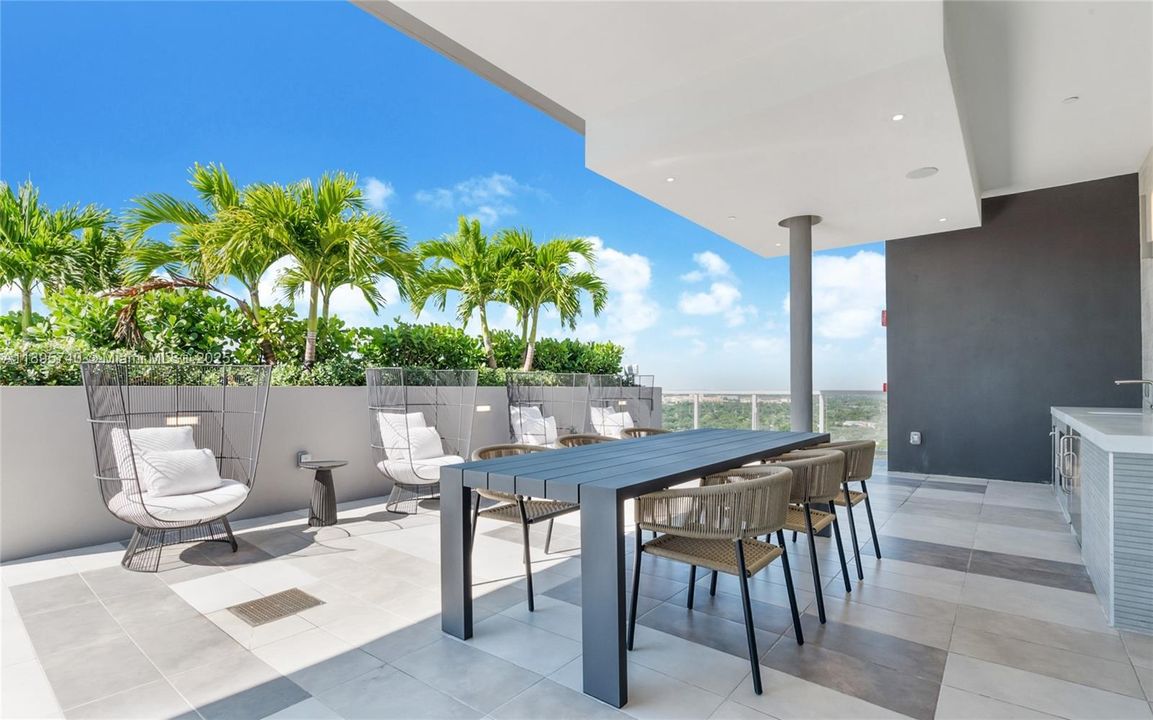 For Rent: $3,476 (2 beds, 2 baths, 0 Square Feet)