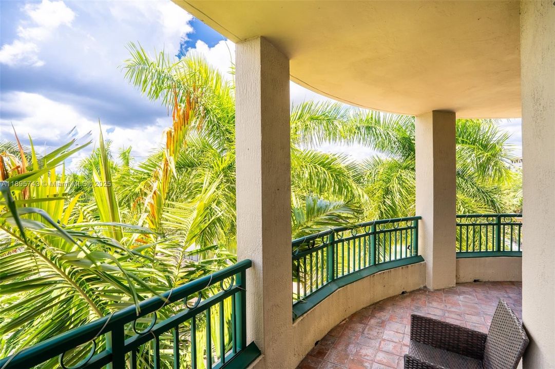 Activo con contrato: $3,250 (3 camas, 2 baños, 1495 Pies cuadrados)