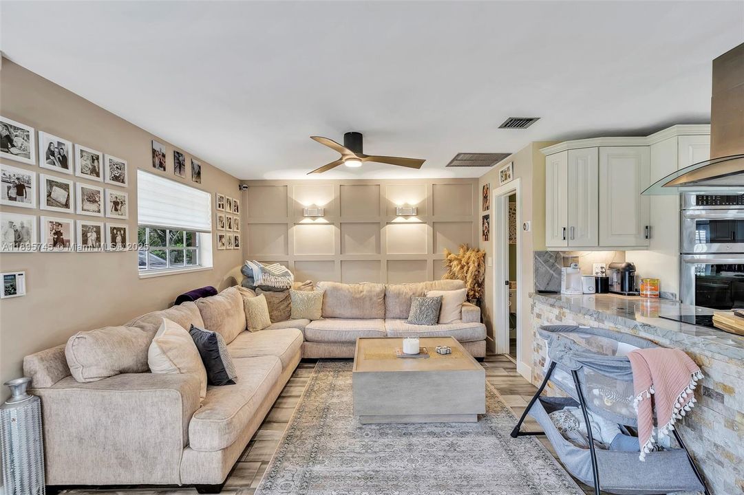 最近售出: $539,999 (3 贝兹, 3 浴室, 1509 平方英尺)