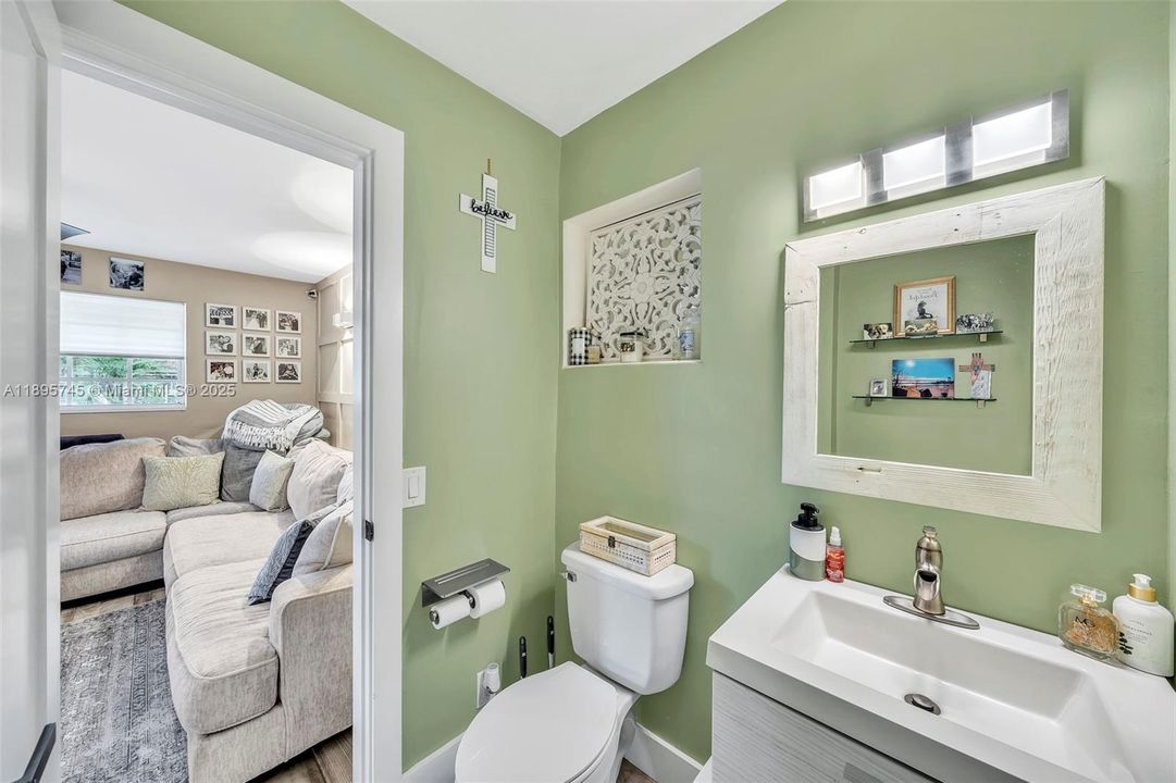 最近售出: $539,999 (3 贝兹, 3 浴室, 1509 平方英尺)