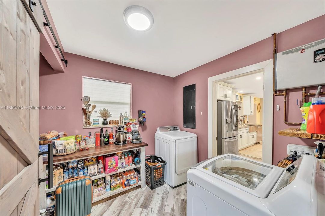 最近售出: $539,999 (3 贝兹, 3 浴室, 1509 平方英尺)