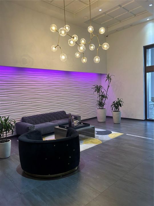 For Sale: $669,900 (2 beds, 2 baths, 1139 Square Feet)