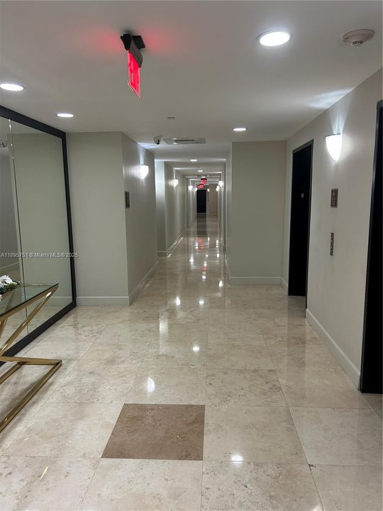 For Sale: $669,900 (2 beds, 2 baths, 1139 Square Feet)