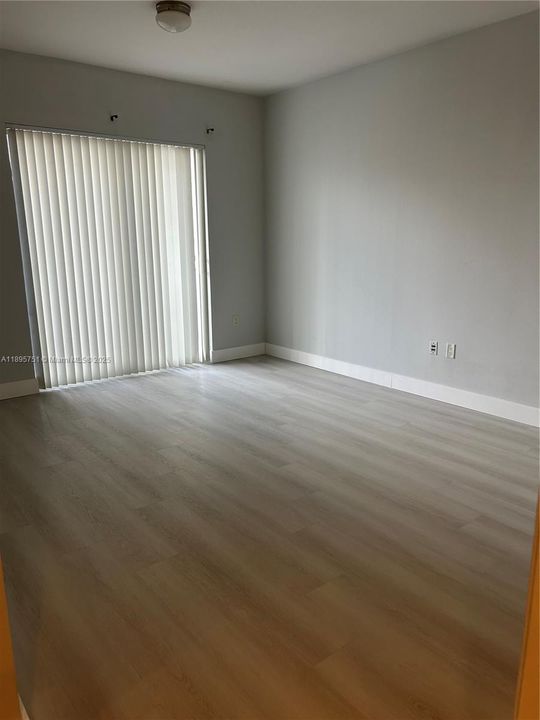 For Sale: $669,900 (2 beds, 2 baths, 1139 Square Feet)