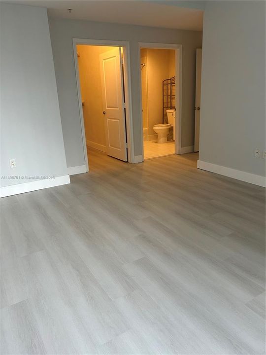 For Sale: $669,900 (2 beds, 2 baths, 1139 Square Feet)