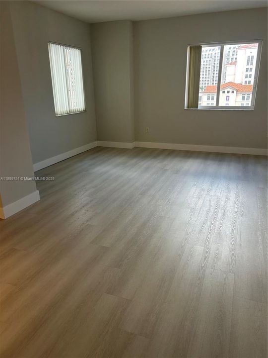 For Sale: $669,900 (2 beds, 2 baths, 1139 Square Feet)