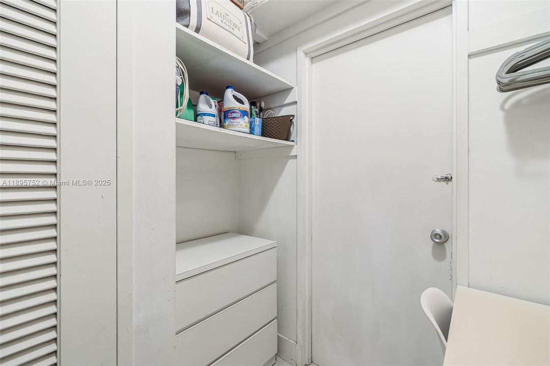 На продажу: $379,000 (0 спален, 1 ванн, 544 Квадратных фут)