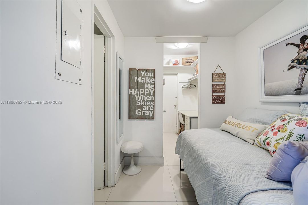 На продажу: $379,000 (0 спален, 1 ванн, 544 Квадратных фут)