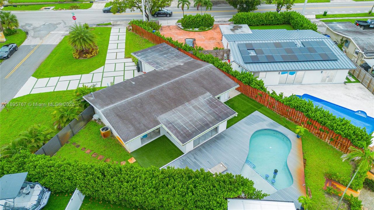 待售: $995,000 (3 贝兹, 2 浴室, 1462 平方英尺)