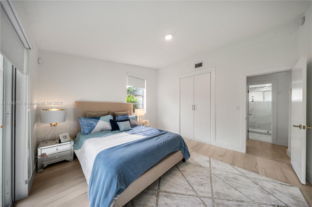 待售: $995,000 (3 贝兹, 2 浴室, 1462 平方英尺)