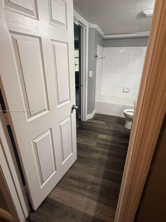 Недавно арендовано: $1,900 (1 спален, 1 ванн, 800 Квадратных фут)