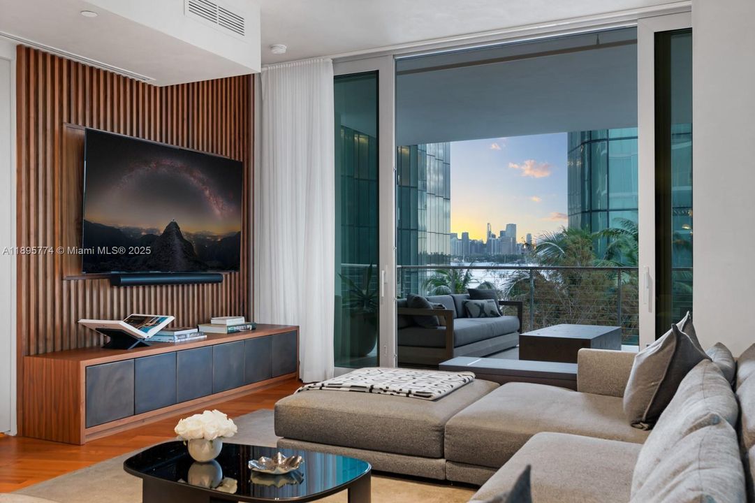 待售: $3,925,000 (3 贝兹, 3 浴室, 2691 平方英尺)