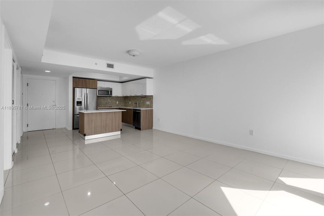 На продажу: $405,000 (1 спален, 1 ванн, 688 Квадратных фут)