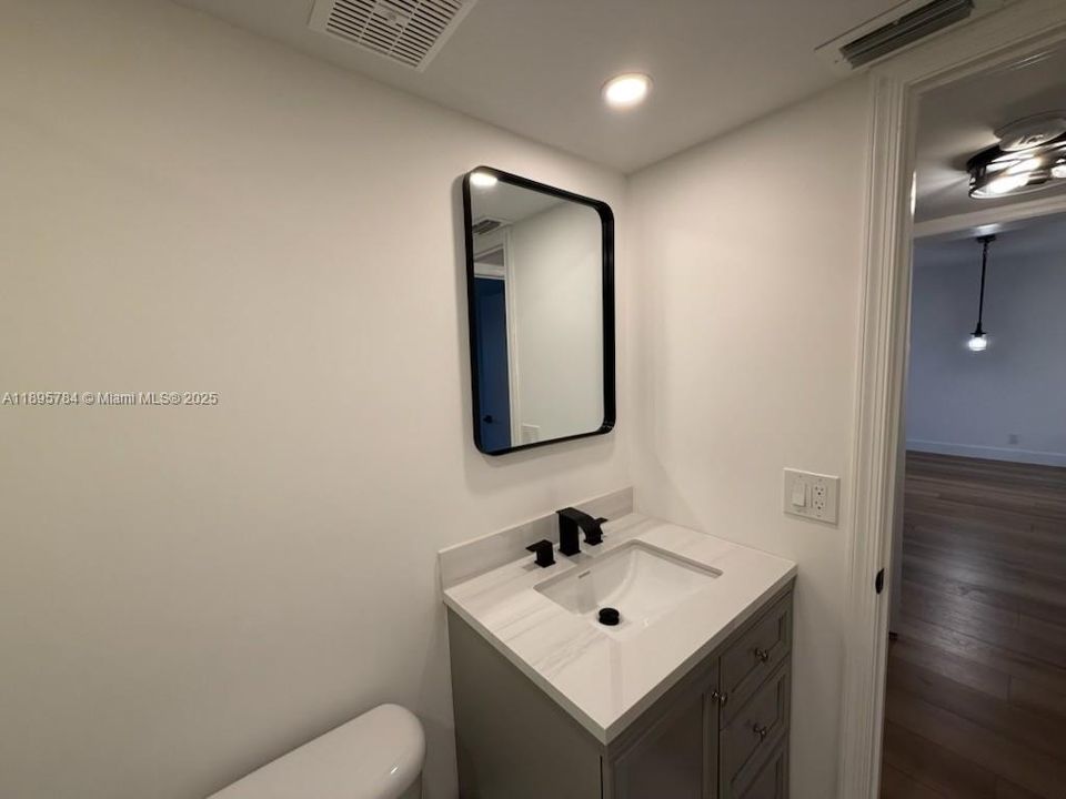 2nd bathroom