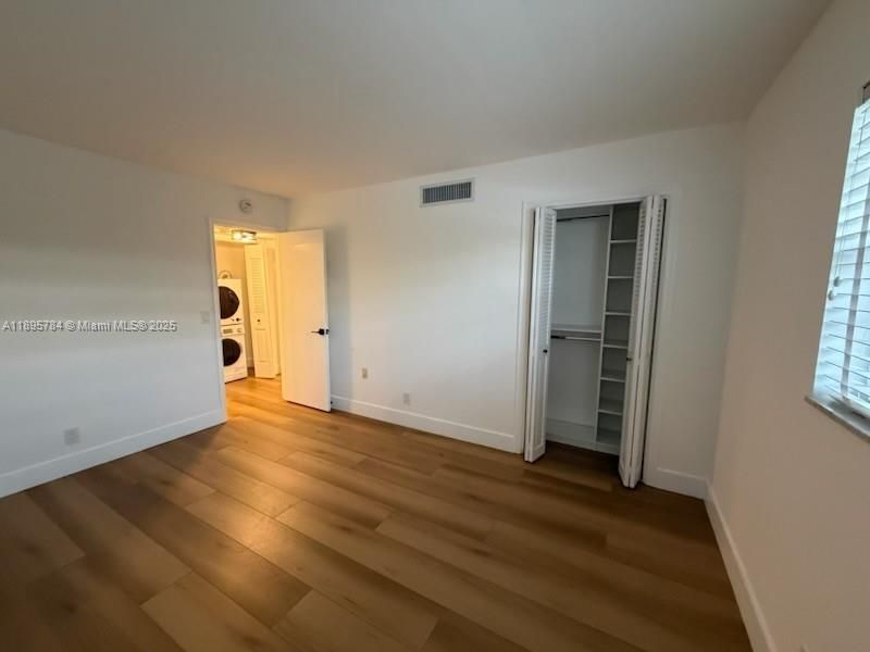 For Sale: $340,000 (2 beds, 2 baths, 1421 Square Feet)