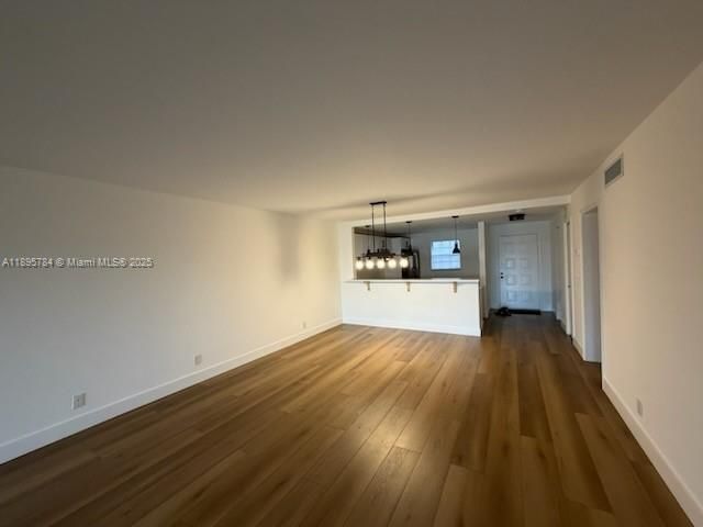 For Sale: $340,000 (2 beds, 2 baths, 1421 Square Feet)