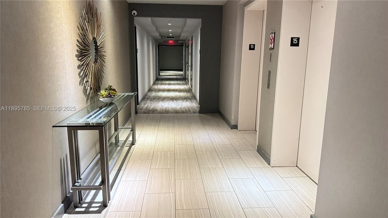 待售: $400,000 (1 贝兹, 1 浴室, 769 平方英尺)