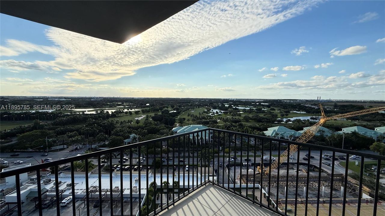 待售: $400,000 (1 贝兹, 1 浴室, 769 平方英尺)