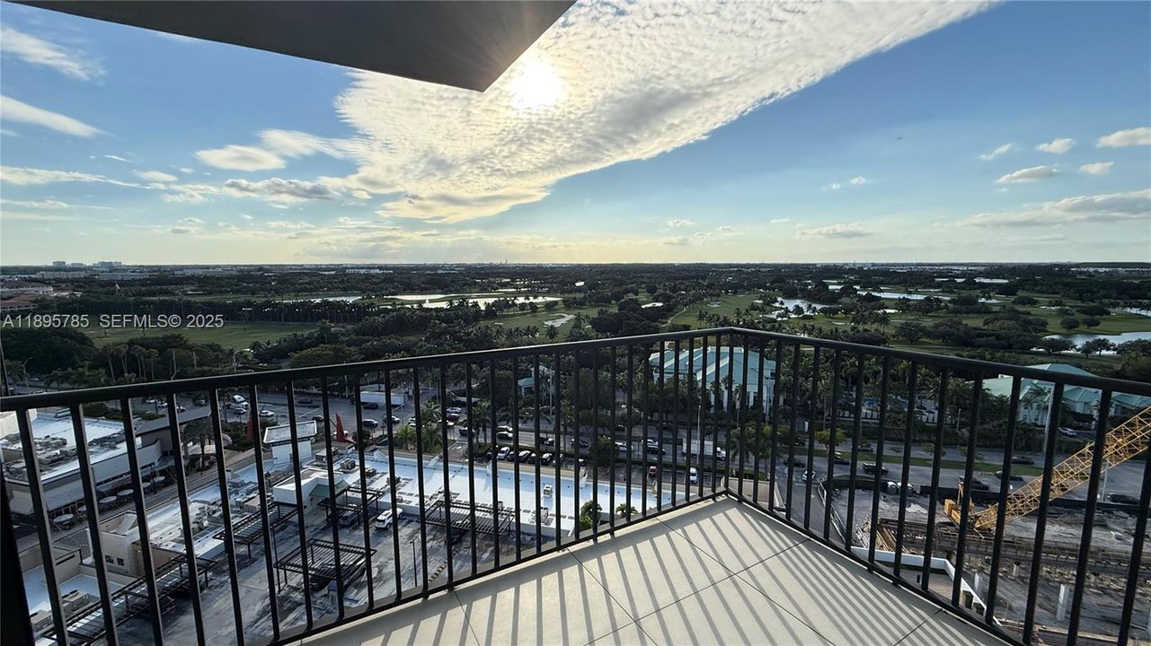 待售: $400,000 (1 贝兹, 1 浴室, 769 平方英尺)