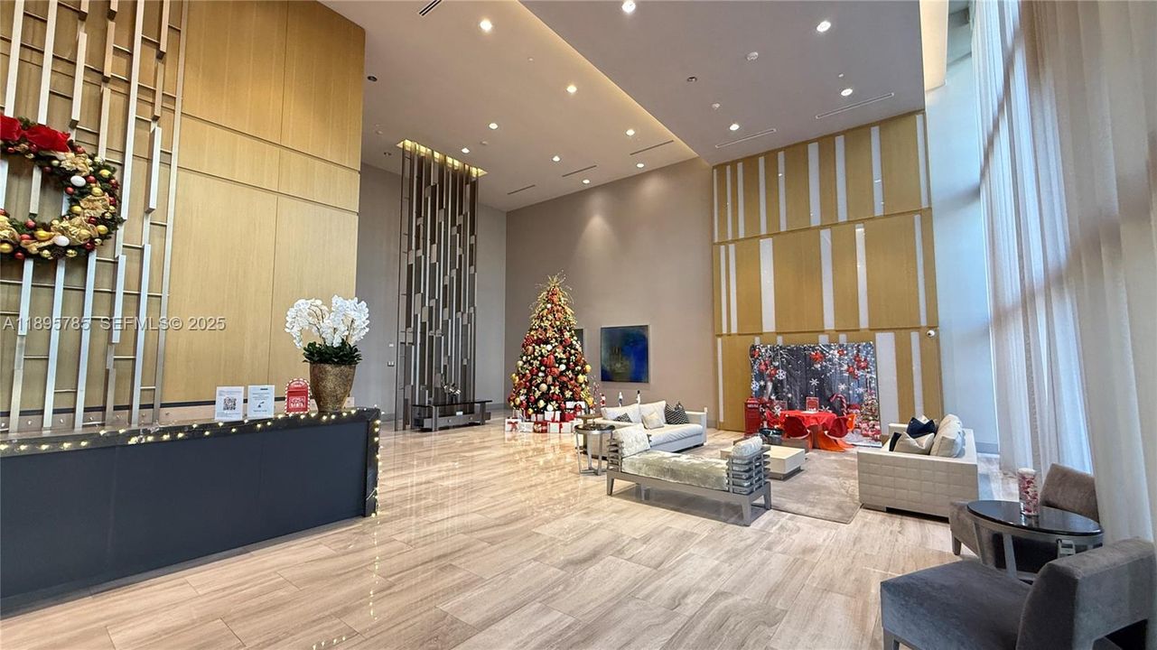 待售: $400,000 (1 贝兹, 1 浴室, 769 平方英尺)