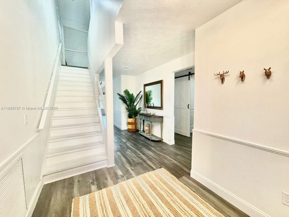 For Rent: $4,500 (3 beds, 2 baths, 1876 Square Feet)