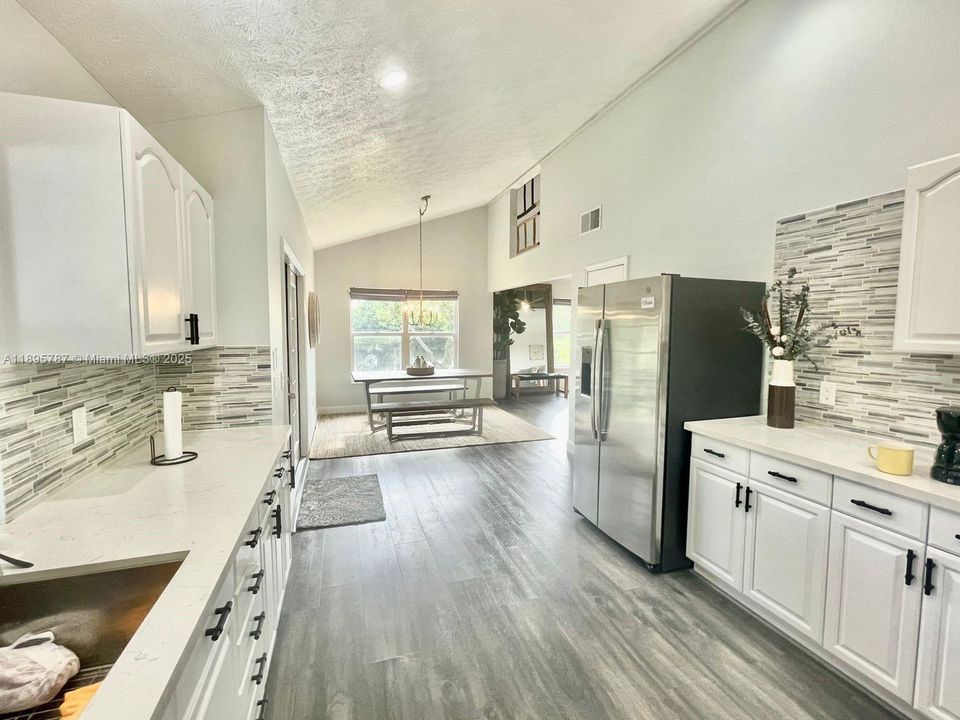 For Rent: $4,500 (3 beds, 2 baths, 1876 Square Feet)