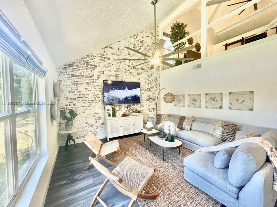 For Rent: $4,500 (3 beds, 2 baths, 1876 Square Feet)