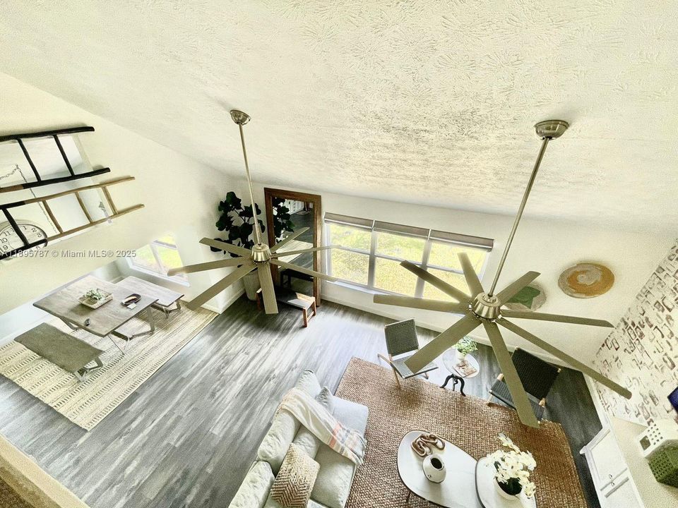 For Rent: $4,500 (3 beds, 2 baths, 1876 Square Feet)