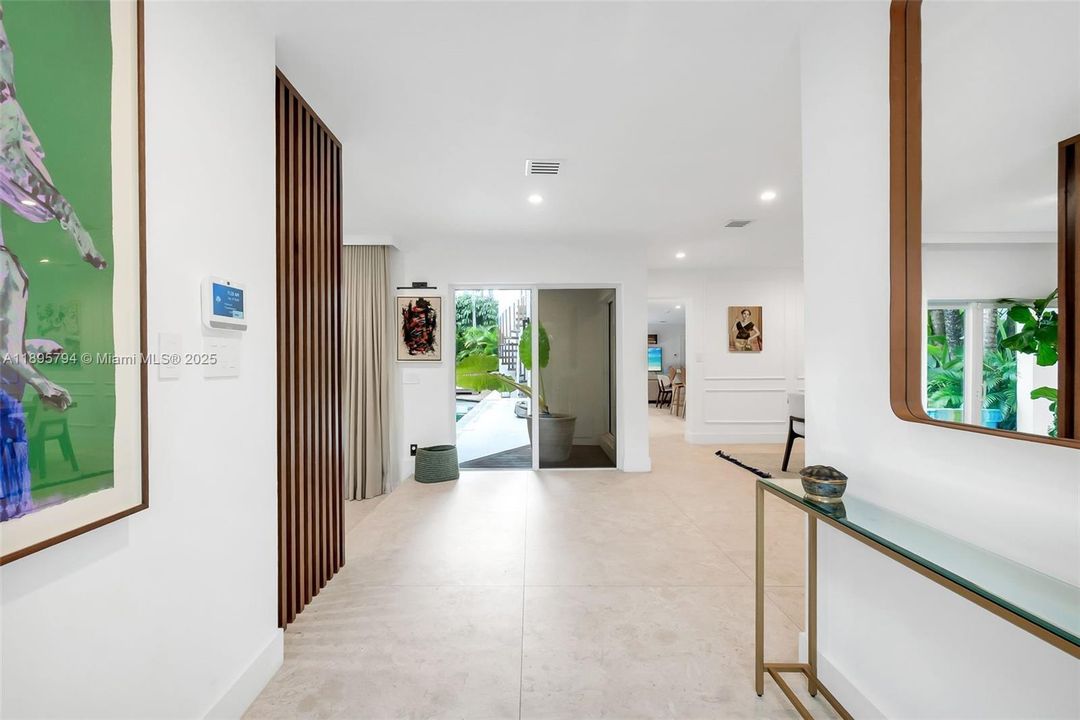 Active With Contract: $4,000,000 (4 beds, 4 baths, 3376 Square Feet)