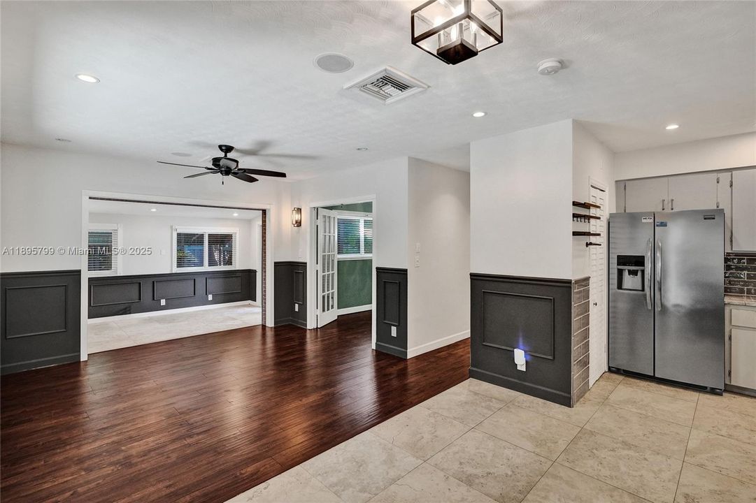 На продажу: $650,000 (3 спален, 1 ванн, 1108 Квадратных фут)