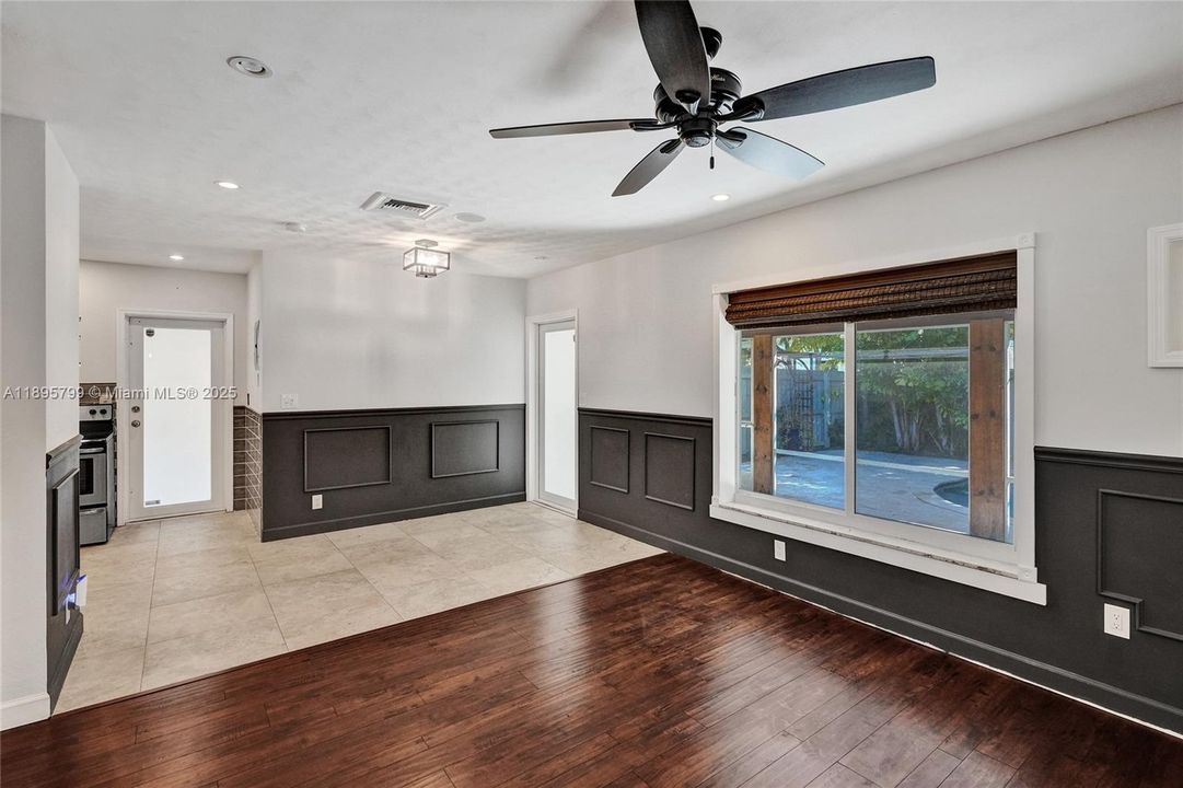 На продажу: $650,000 (3 спален, 1 ванн, 1108 Квадратных фут)