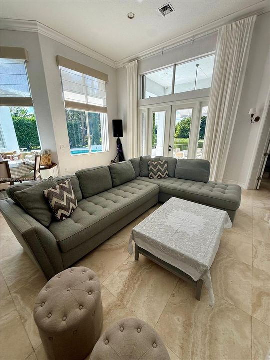 Active With Contract: $1,625,000 (6 beds, 4 baths, 3756 Square Feet)