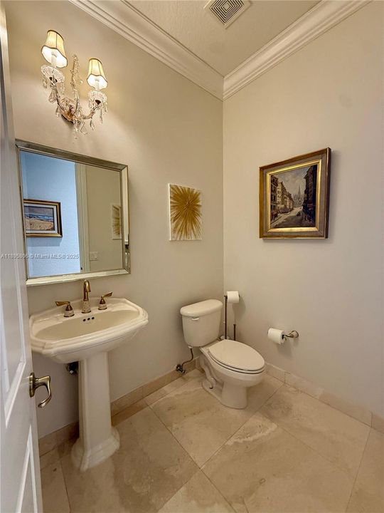 Active With Contract: $1,625,000 (6 beds, 4 baths, 3756 Square Feet)