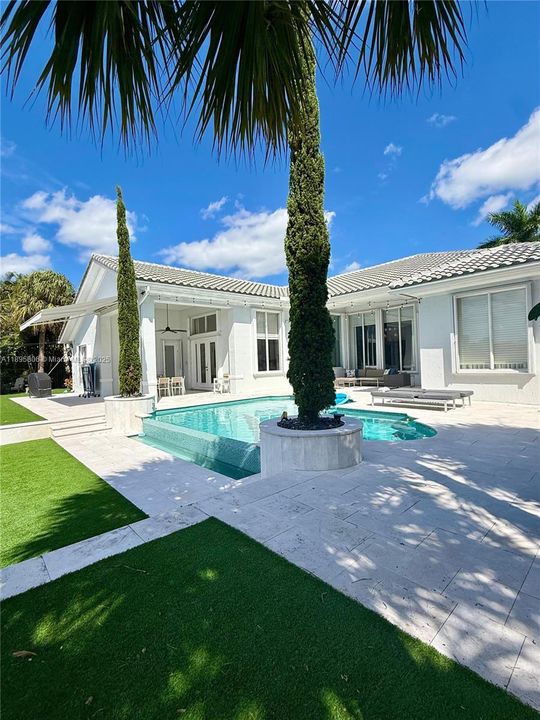 Active With Contract: $1,625,000 (6 beds, 4 baths, 3756 Square Feet)