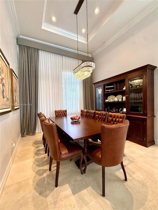 Active With Contract: $1,625,000 (6 beds, 4 baths, 3756 Square Feet)