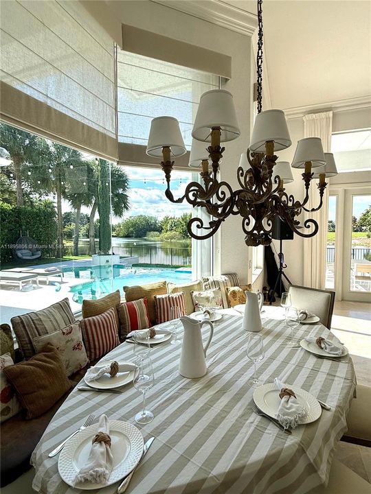 Active With Contract: $1,625,000 (6 beds, 4 baths, 3756 Square Feet)