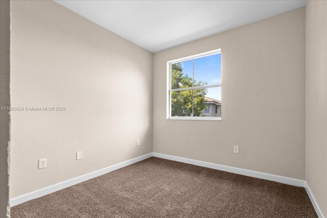 En Venta: $234,500 (3 camas, 2 baños, 1182 Pies cuadrados)